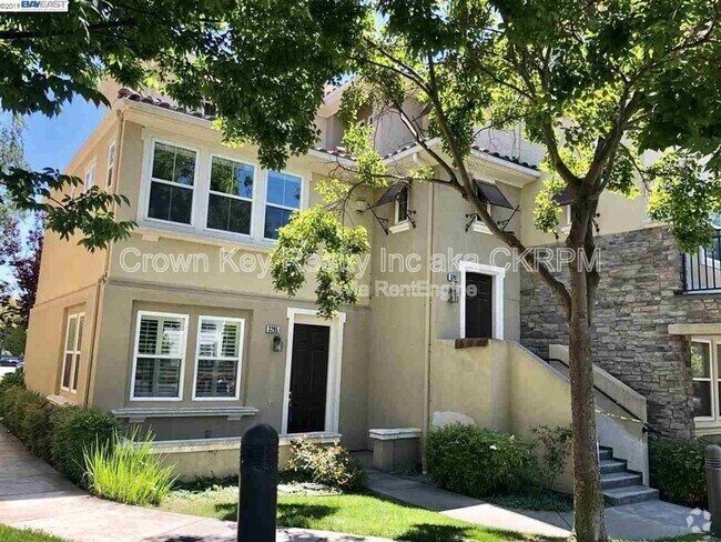 Building Photo - 3295 Monaghan St Rental