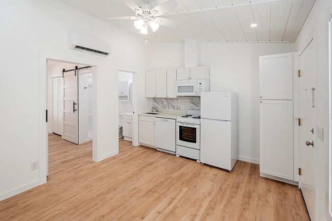 Photo - 720 Pritchett Ln