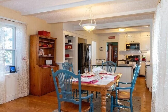Photo - 11 Thompson Rd