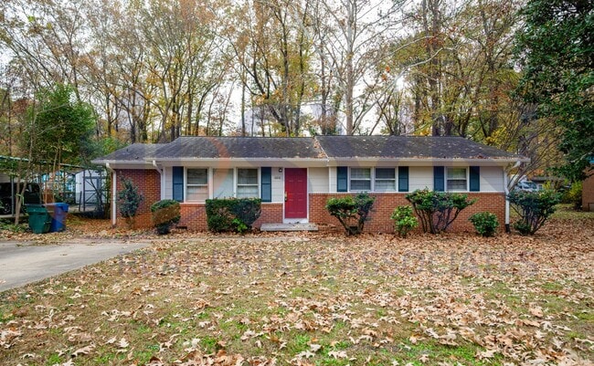 Building Photo - Refreshed 3 Bedroom / 2.5 Bath Ranch Style Home in Parkwood Neighborhood!