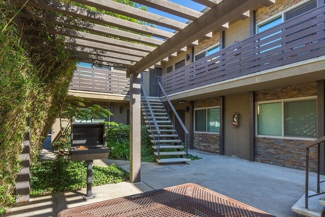 Elan Beachlofts