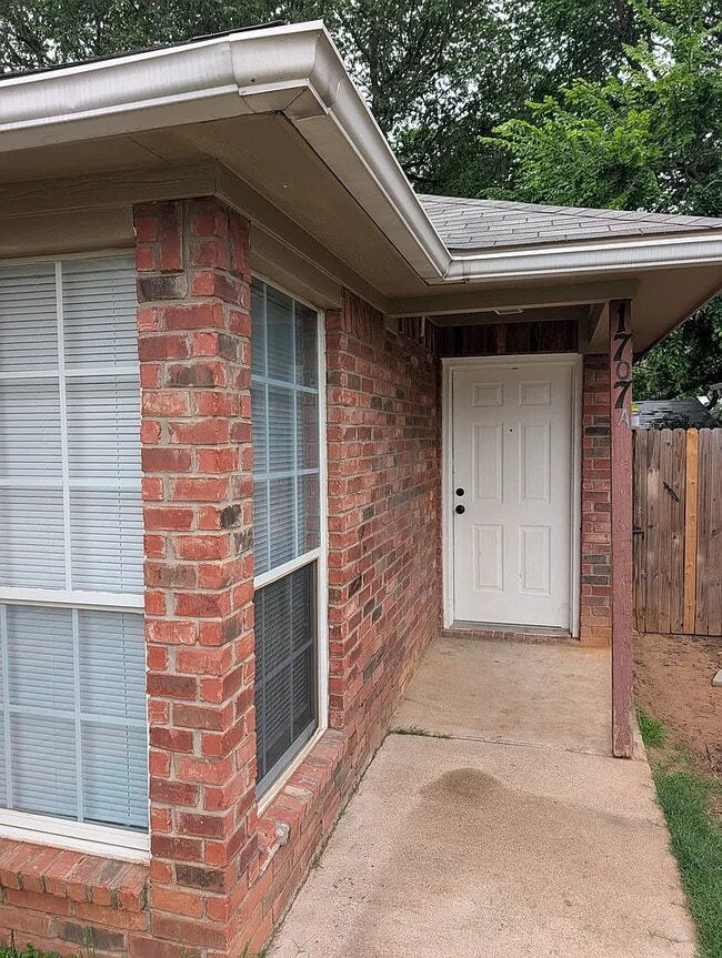 Photo - 1707 Tina Marie Rd