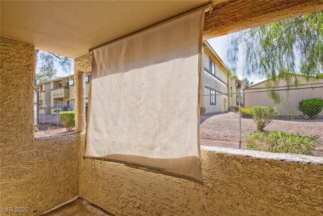 Photo - 7200 W Pirates Cove Rd Unidad 1094