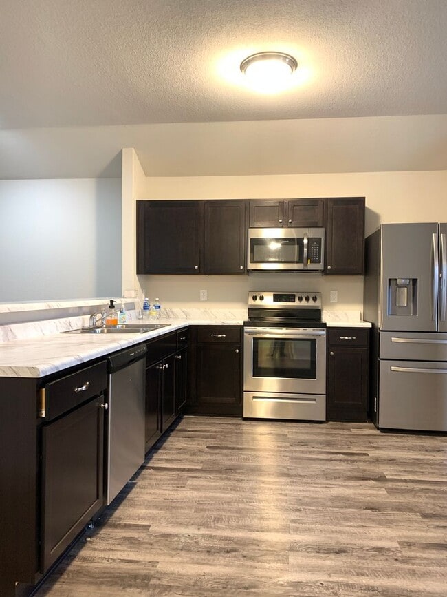 Photo - Newer 3bed/2bath home in VALLEY VIEW SCHOOL district.