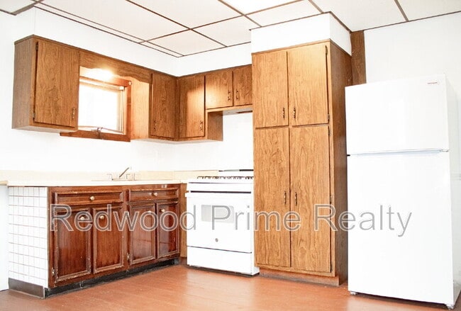 Photo - 901-903 Coleman Ave