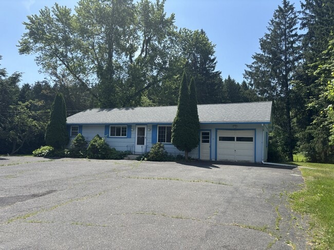 Photo - 39 Huntington Rd