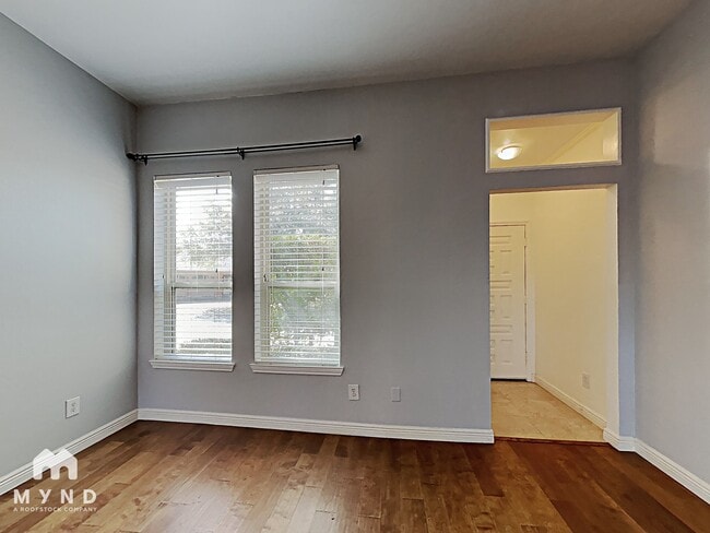 Photo - 1607 Boardwalk Ct