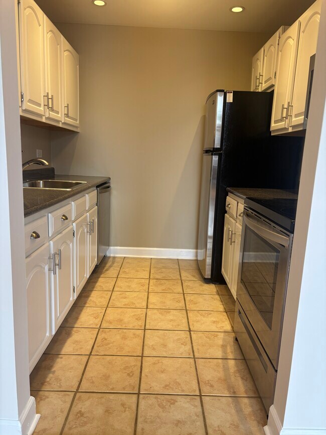 220 Main St Unit 202