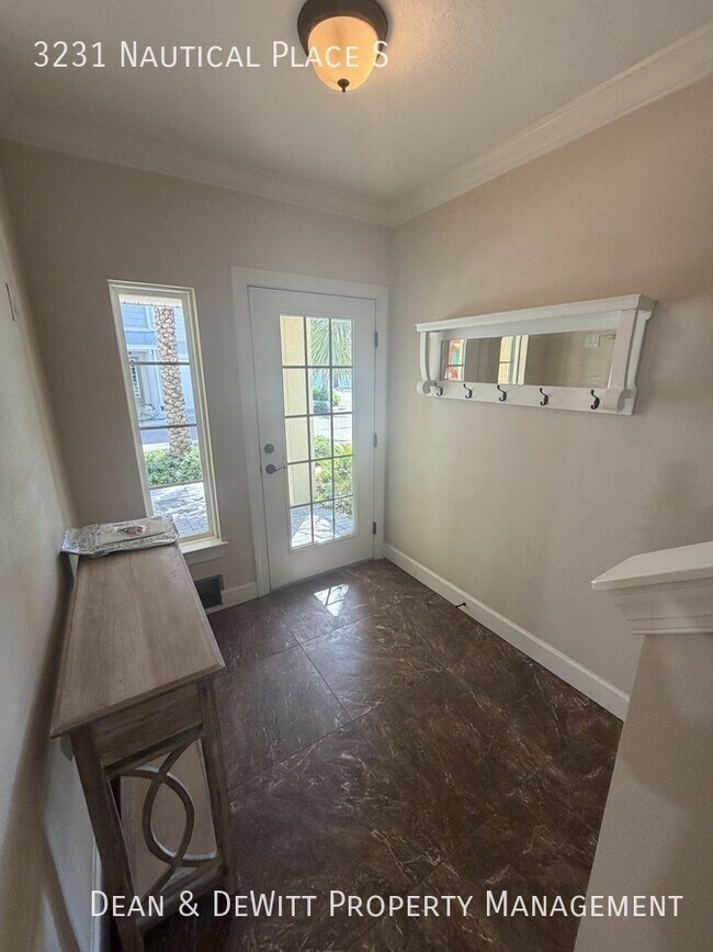 Photo - 3231 Nautical Pl S