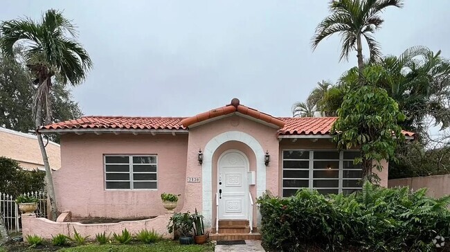Building Photo - 2130 SW 23rd Ter Rental