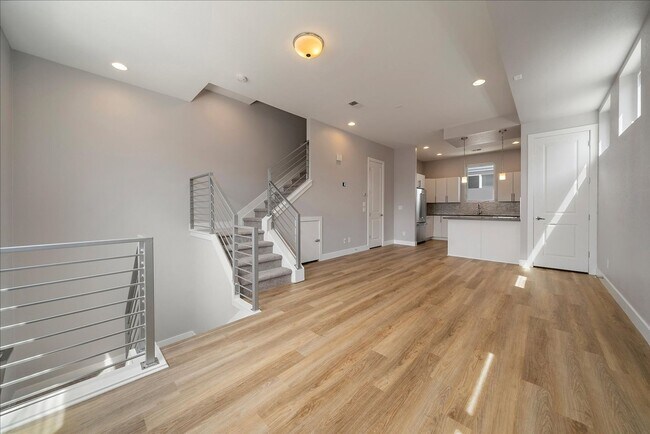 Photo - 1632 Lowell Blvd