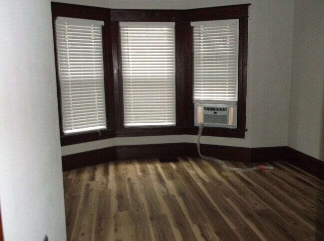 Photo - 732 W Liberty St Apartamentos Unidad 1