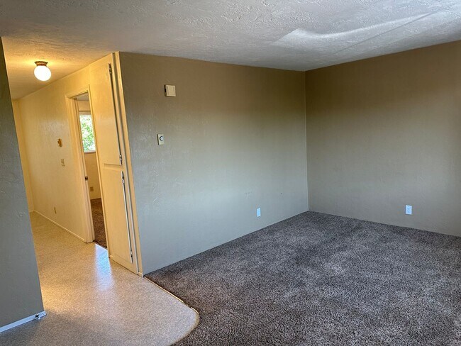 Photo - 1325 18th St Unidad #4