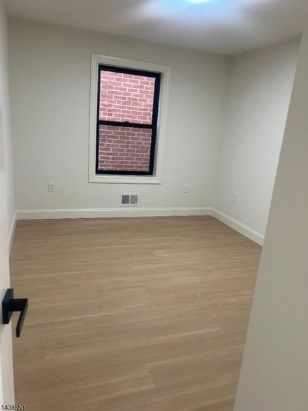 5 Montclair Ave