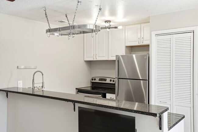 Photo - 3705 Zuni St