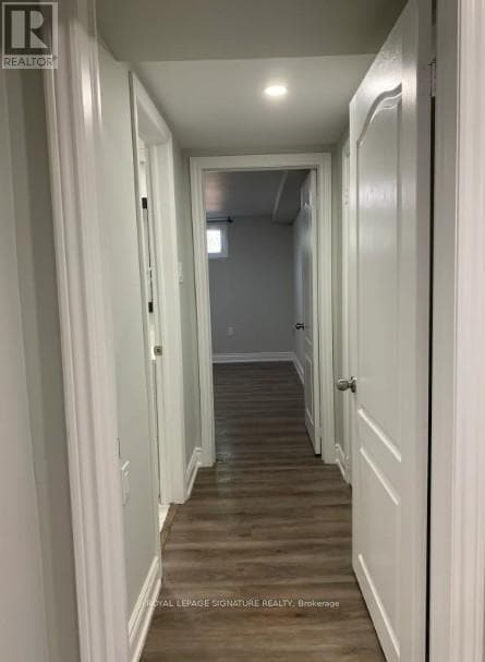 Photo - 317 Mohawk Rd E