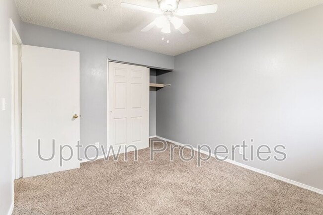Photo - 1420 SW Bertha Blvd