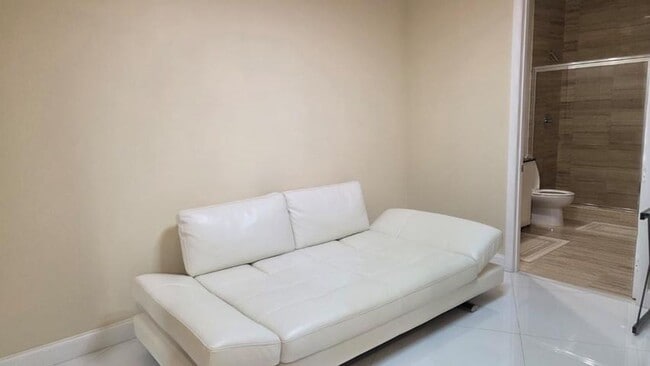 Photo - 15811 Collins Ave