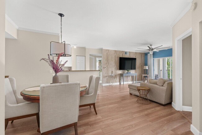 Photo - 1312 Tuscany Way