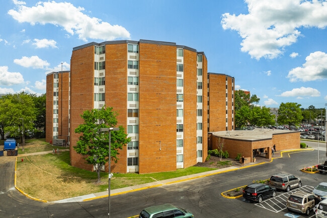 Memphis Towers Senior Living