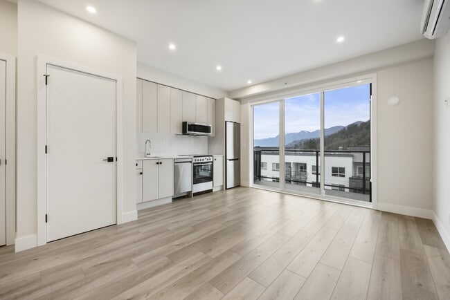 Photo - 45497-45497 Campus Dr