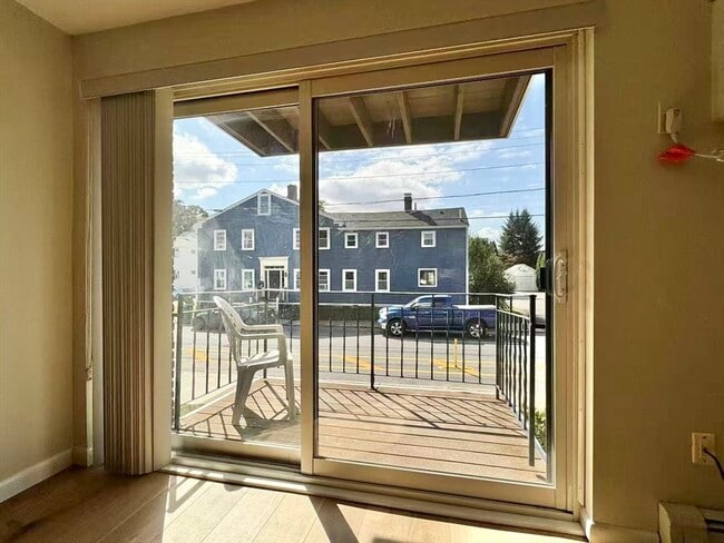 Photo - 37 South St Unit 7