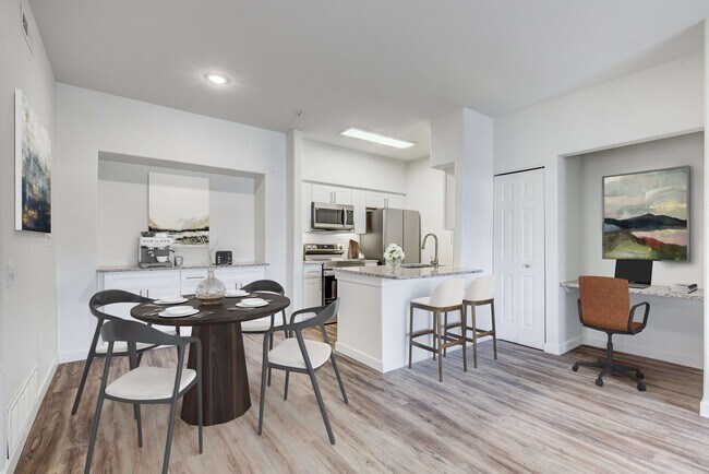 Photo - Cortland Rockrimmon