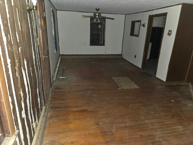 Photo - 143 Elm St