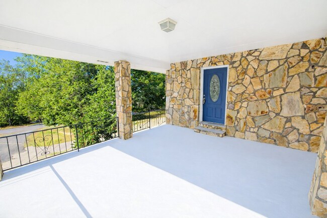 Photo - 165 Bankston Rd Unidad 1