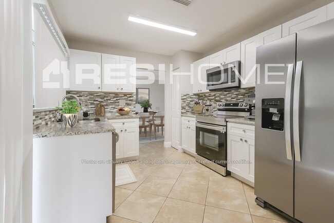 Photo - 9940 Spanish Isles Dr
