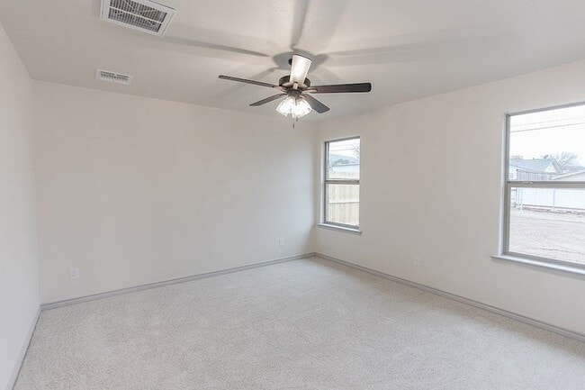 Photo - 8340 W County Rd 111