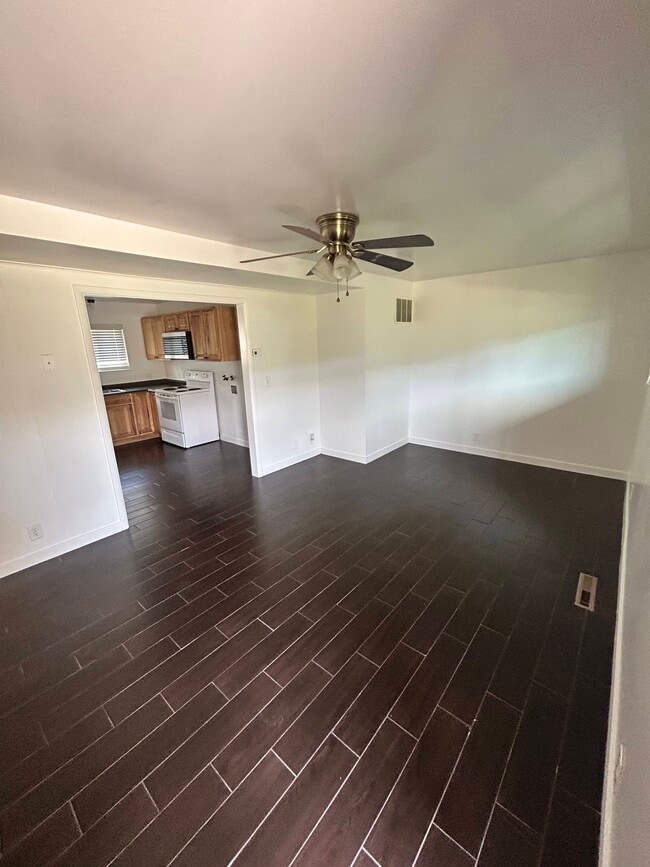 Building Photo - 181 E 1000 N Unit #7 Rental