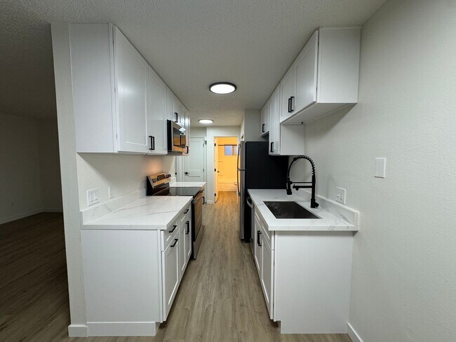 Avia Apartments