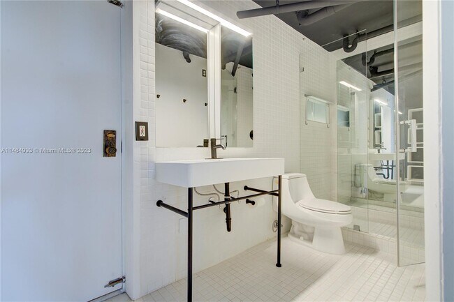 Photo - 5781 Biscayne Blvd Unit 403 B