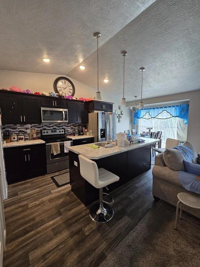 Photo - 6613 W 5th St