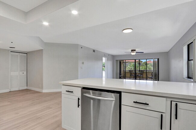 Photo - 700 Uno Lago Dr Unit 301