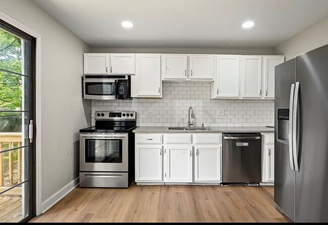 Photo - 7317 Elm Ave
