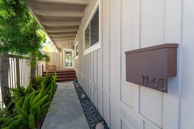 Photo - 1145 Harrison St