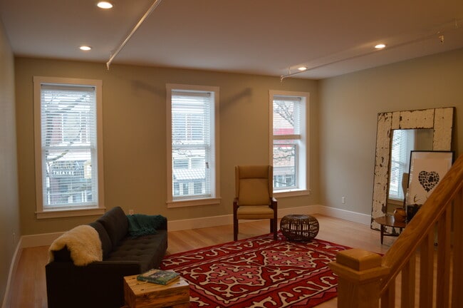 Photo - 18 W Market St Apartments Unit 203