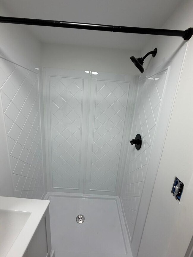 929 N 3rd St Unit 1
