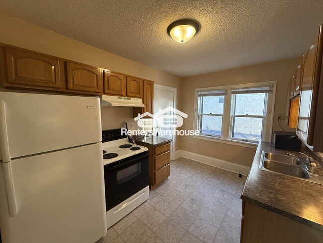 Photo - 991 Smith Ave S House