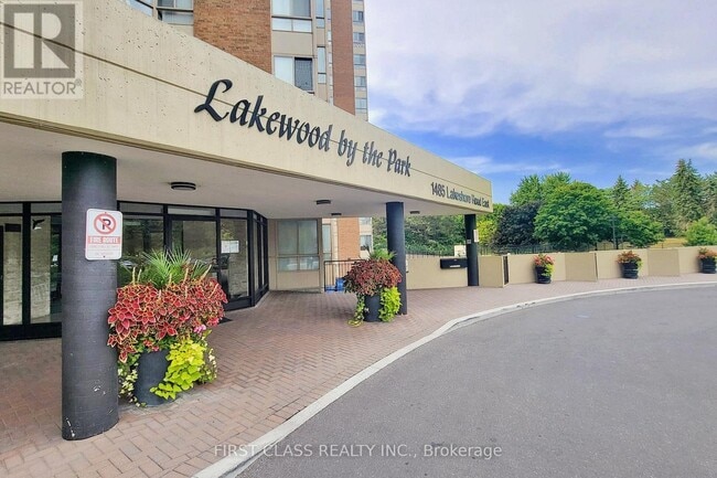 Photo - 1117 Lakeshore Rd E Unit 1117