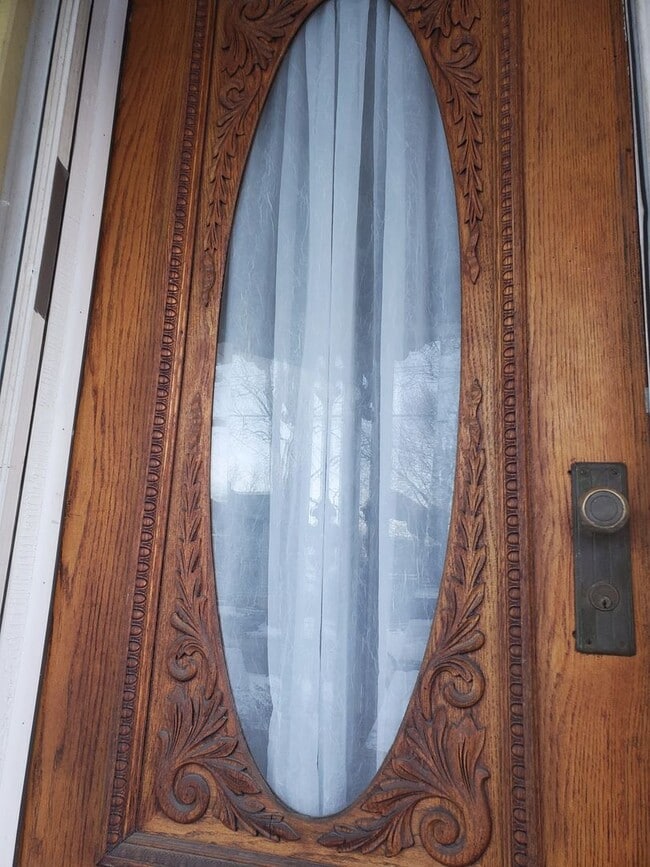 Photo - Well updated 3br with full laundry Huge garage