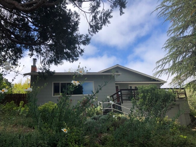 Building Photo - 4560 Sullivan Ct Rental