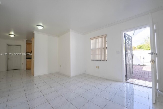 Photo - 4350 SW 5th St