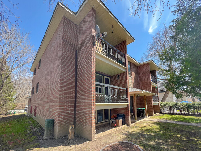 Photo - 199 Charles St Unit 6