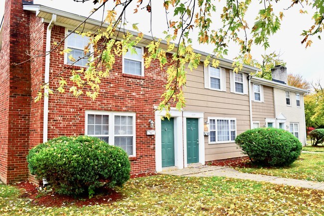 Glenview Apartments For Rent In Clarksville, In | Forrent.com