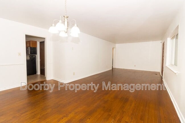 Photo - 1828 Dogwood Dr