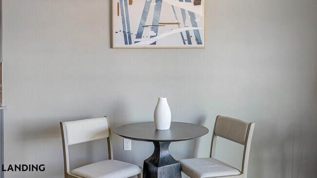 402 W Lincoln St Unit 366