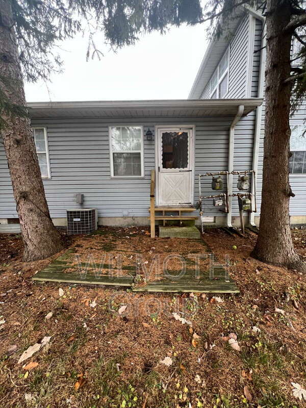 Photo - 1325 Millerwood Dr